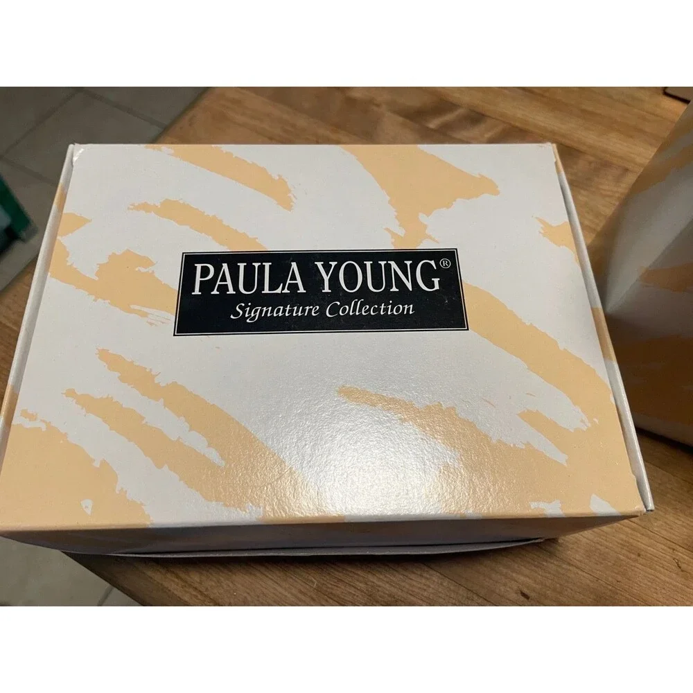 Paula Young 
